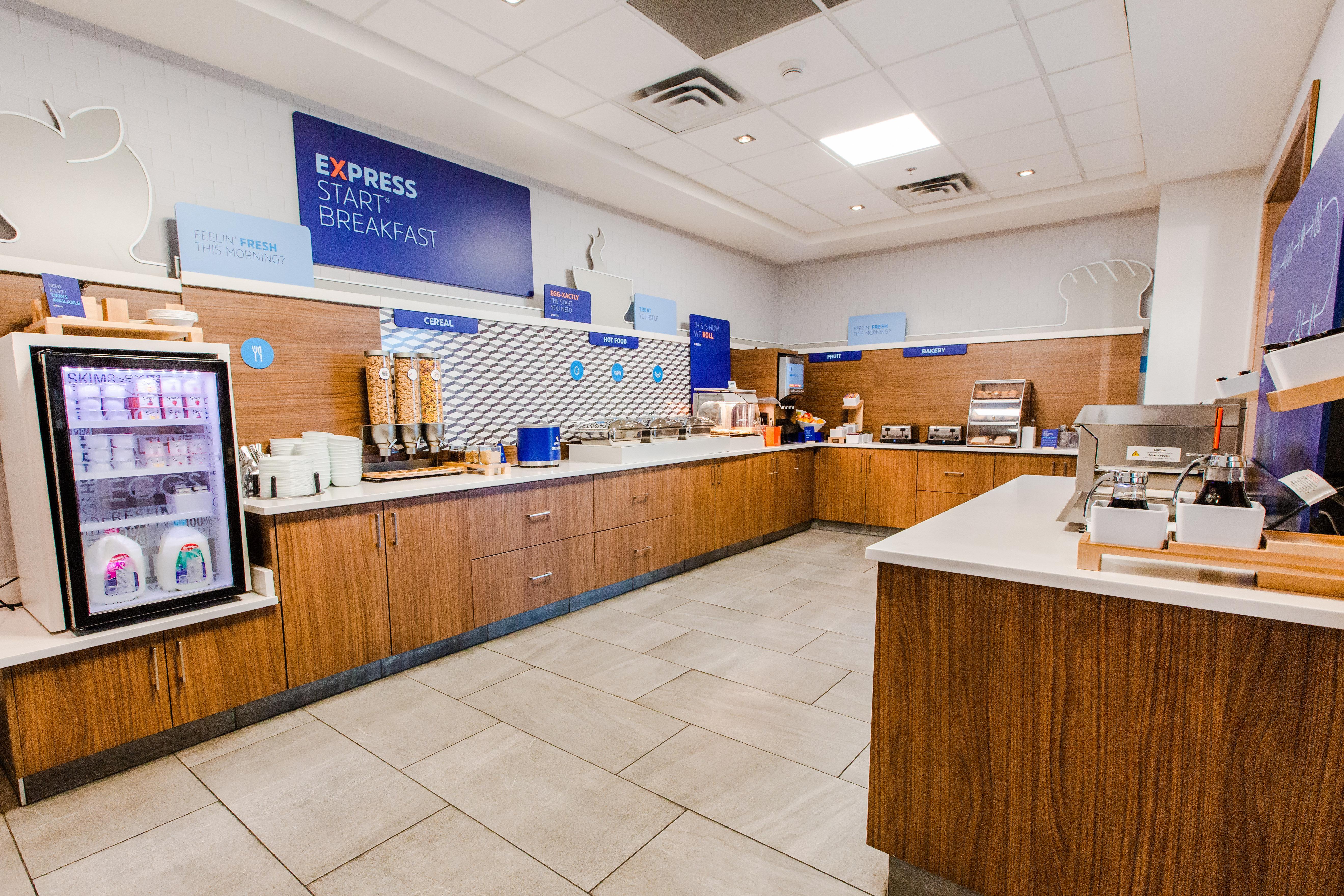 Holiday Inn Express & Suites - West Edmonton-Mall Area By Ihg Εξωτερικό φωτογραφία