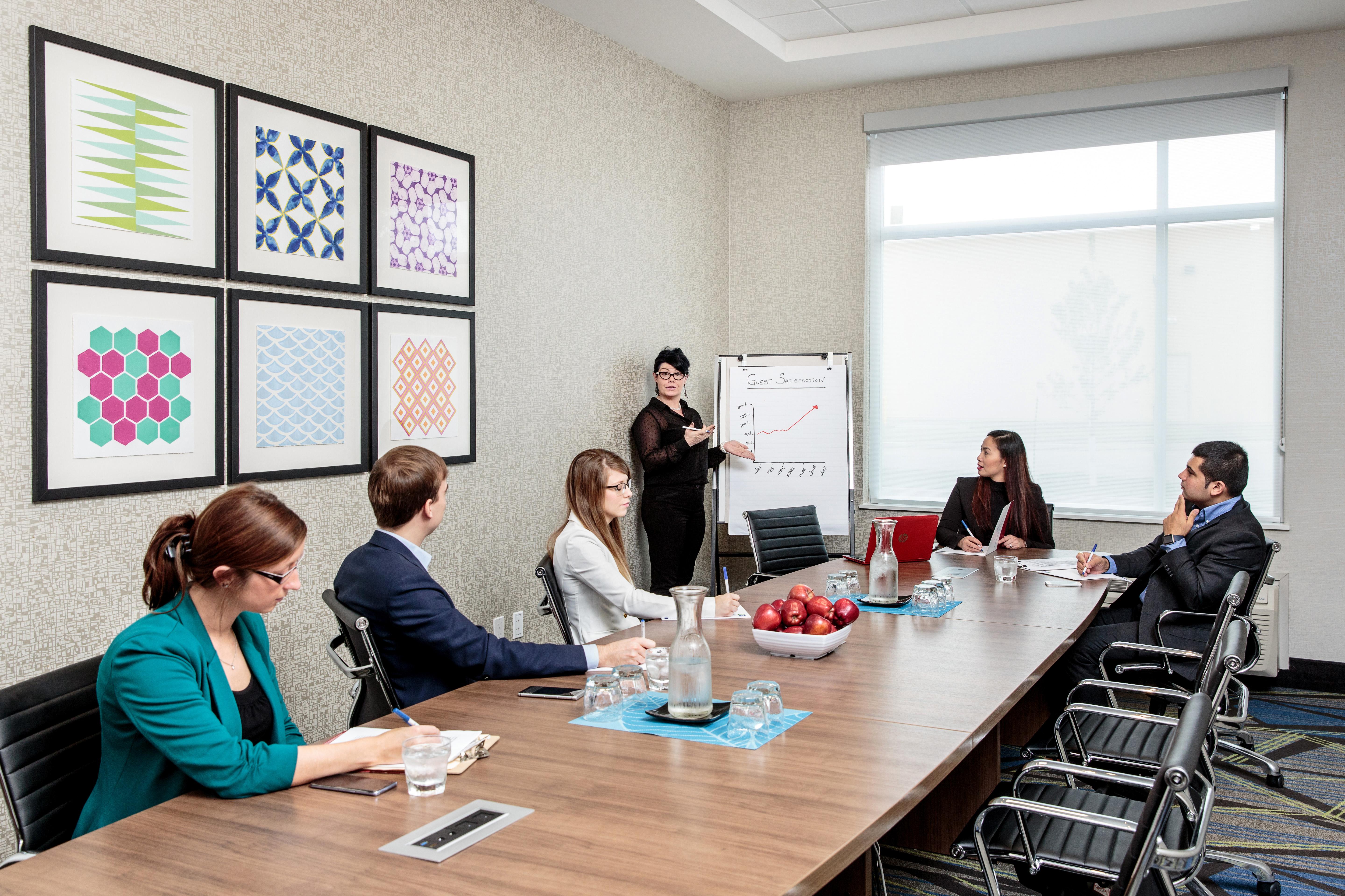 Holiday Inn Express & Suites - West Edmonton-Mall Area By Ihg Εξωτερικό φωτογραφία
